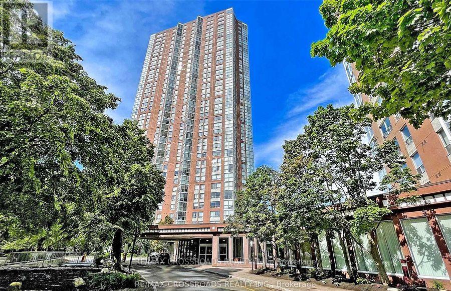 410 - 7 Concorde Place, Toronto (Banbury-Don Mills), Ontario  M3C 3N4 - Photo 2 - C12612296