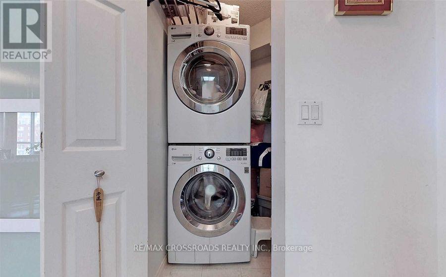 410 - 7 Concorde Place, Toronto (Banbury-Don Mills), Ontario  M3C 3N4 - Photo 21 - C12612296