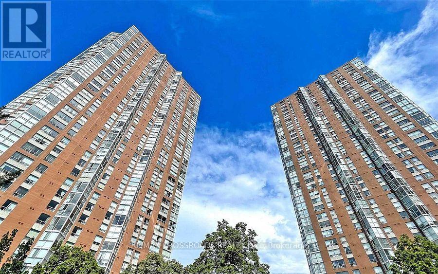 410 - 7 Concorde Place, Toronto (Banbury-Don Mills), Ontario  M3C 3N4 - Photo 4 - C12612296