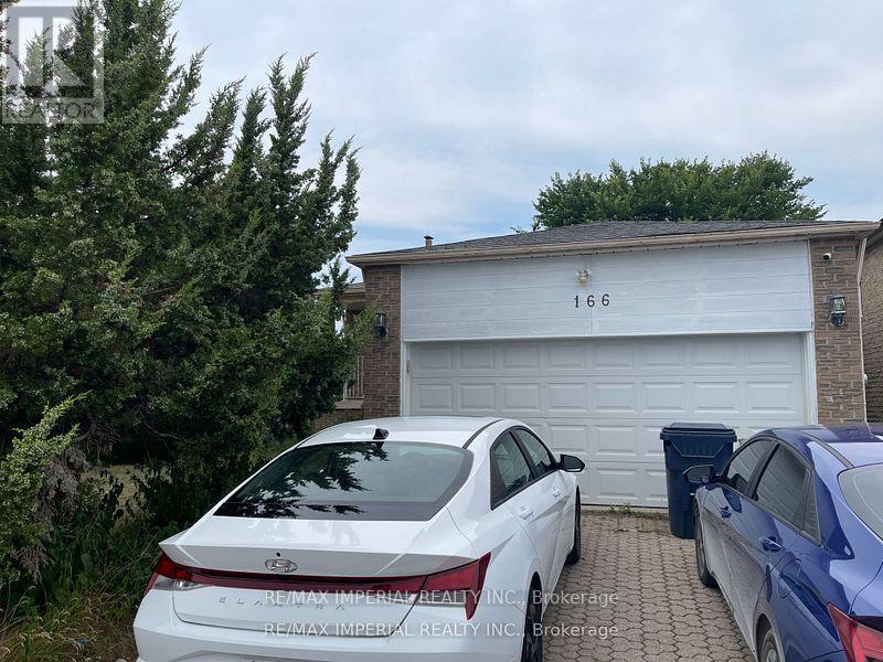 FRONT UNIT - 166 HUPFIELD TRAIL E, Toronto, Ontario