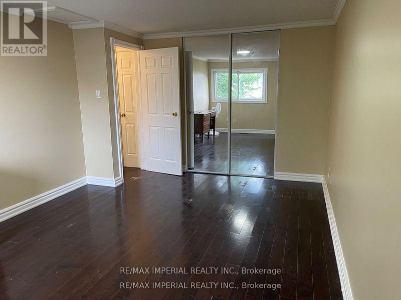 Front Unit - 166 Hupfield Trail E, Toronto (Malvern), Ontario  M1B 4P7 - Photo 11 - E12612120