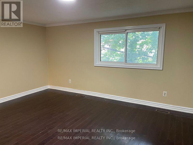 Front Unit - 166 Hupfield Trail E, Toronto (Malvern), Ontario  M1B 4P7 - Photo 19 - E12612120