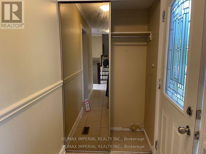 Front Unit - 166 Hupfield Trail E, Toronto (Malvern), Ontario  M1B 4P7 - Photo 20 - E12612120