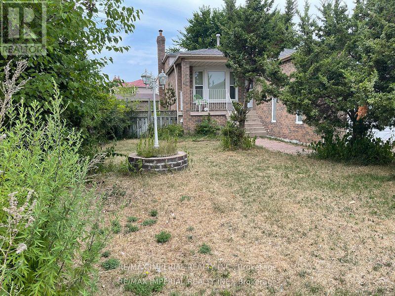 Front Unit - 166 Hupfield Trail E, Toronto (Malvern), Ontario  M1B 4P7 - Photo 23 - E12612120