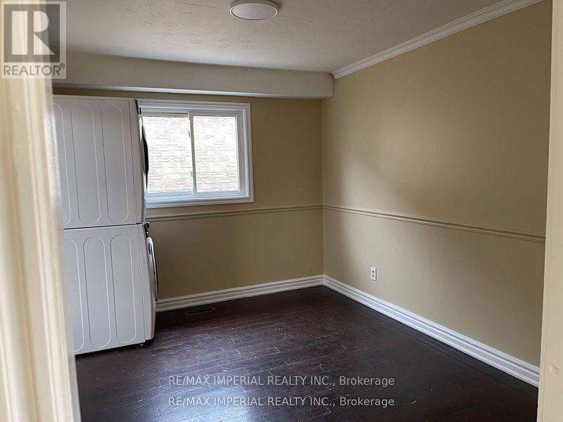 Front Unit - 166 Hupfield Trail E, Toronto (Malvern), Ontario  M1B 4P7 - Photo 6 - E12612120