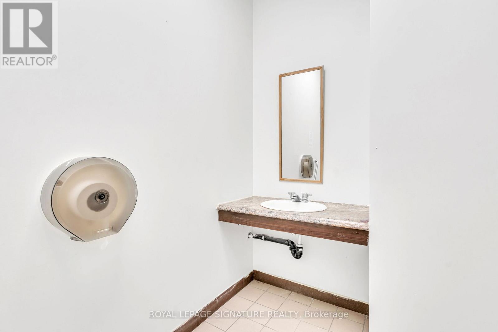 4 - 3155 Eglinton Avenue E, Toronto (Scarborough Village), Ontario  M1J 2G2 - Photo 3 - E12612152