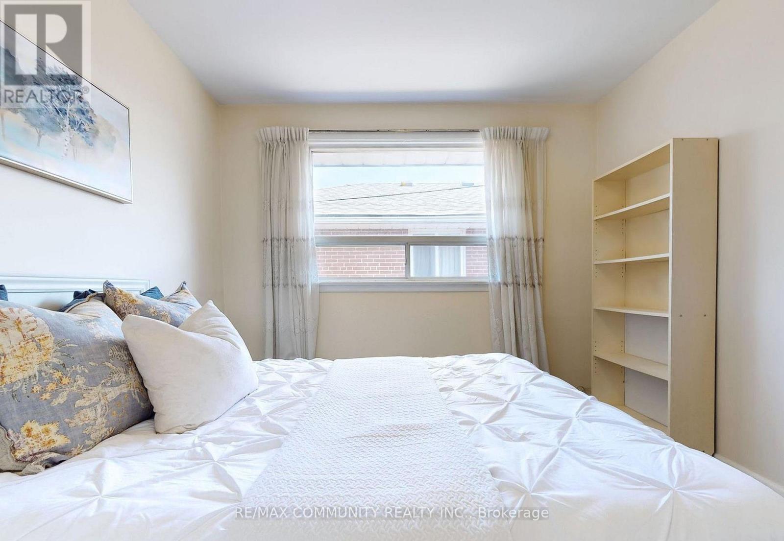 Main - 1 Applefield Drive, Toronto (Bendale), Ontario  M1P 3X8 - Photo 17 - E12612202