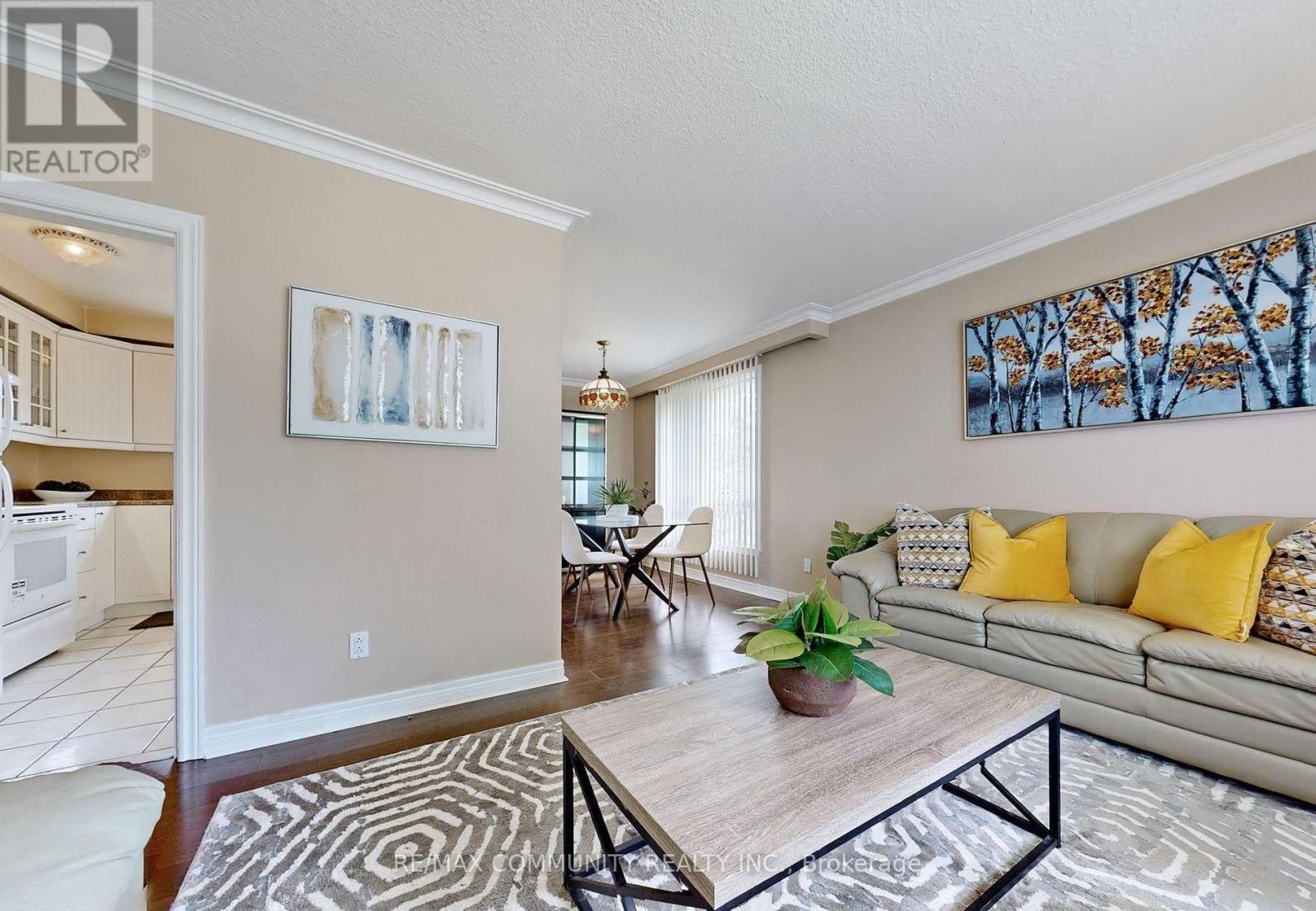 Main - 1 Applefield Drive, Toronto (Bendale), Ontario  M1P 3X8 - Photo 3 - E12612202