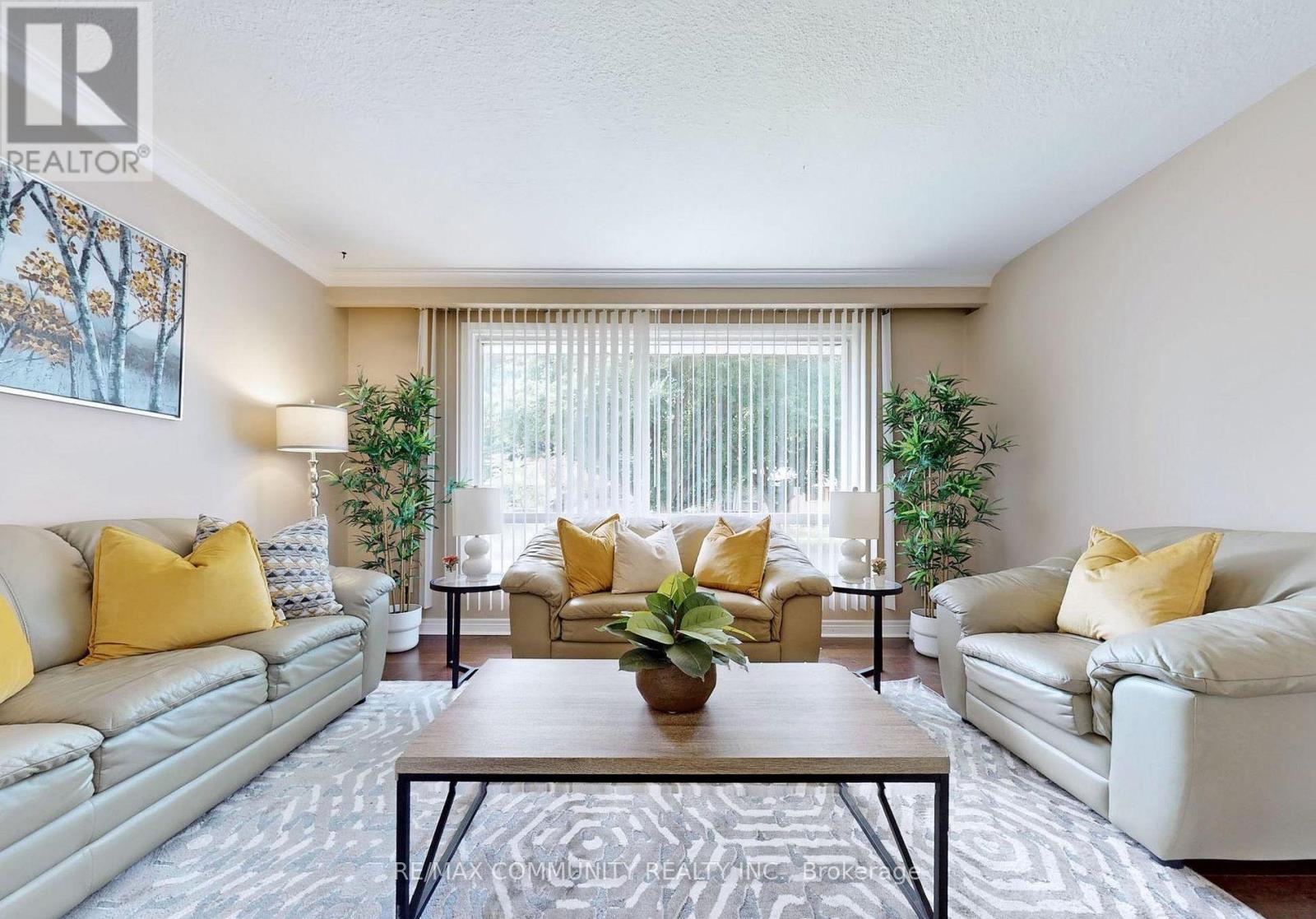 Main - 1 Applefield Drive, Toronto (Bendale), Ontario  M1P 3X8 - Photo 5 - E12612202