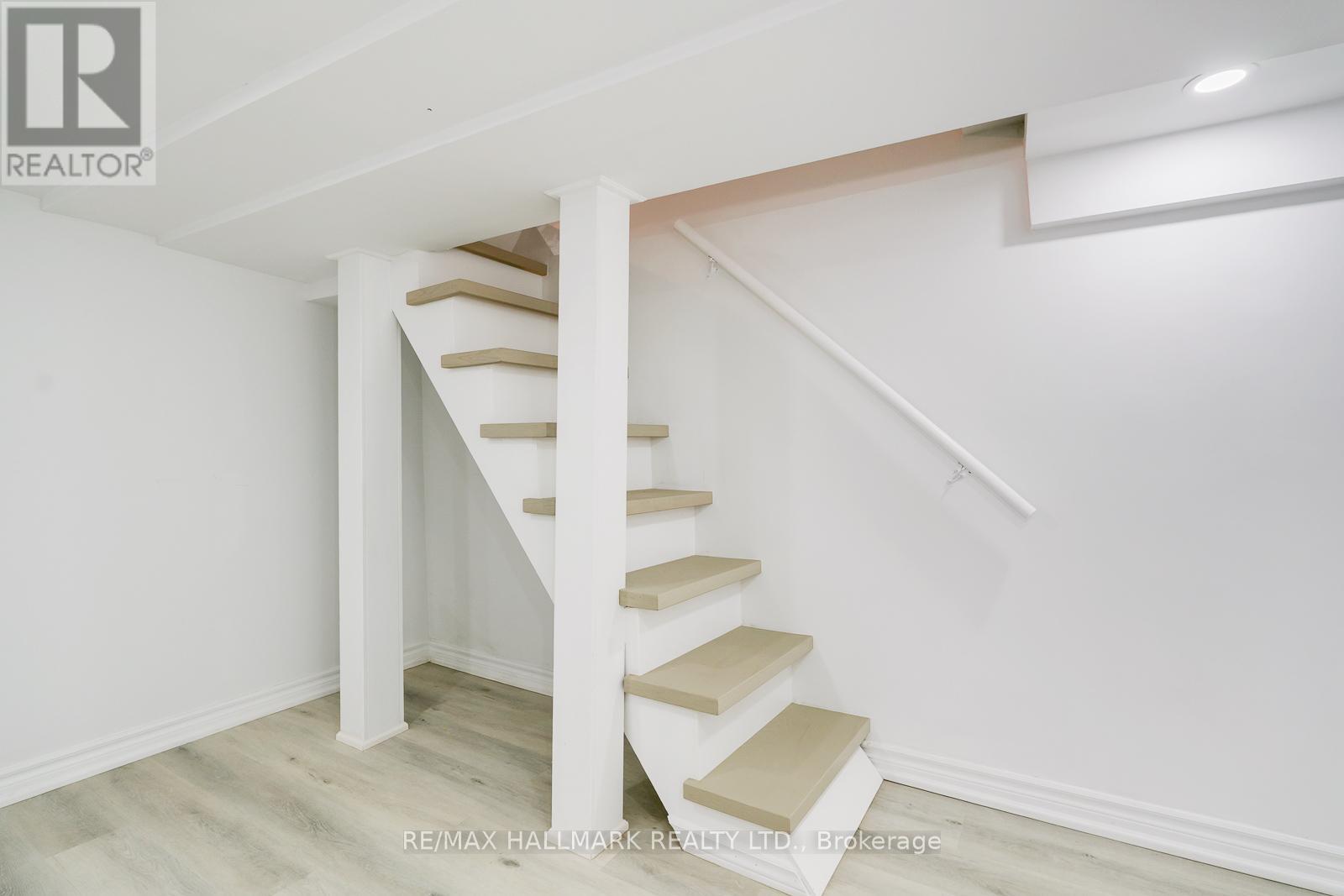 106 Willow Avenue, Toronto, Ontario  M4E 3K3 - Photo 17 - E12612254