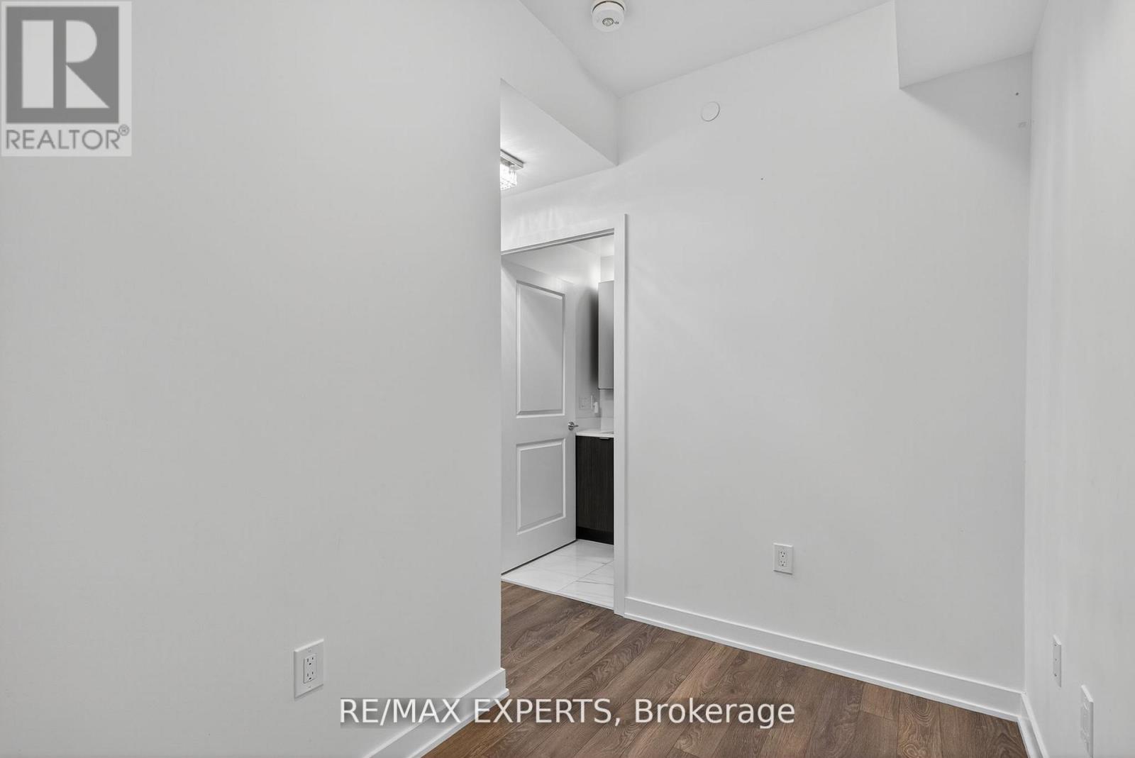831 - 100 Eagle Rock Way, Vaughan, Ontario  L6A 5B9 - Photo 16 - N12612118