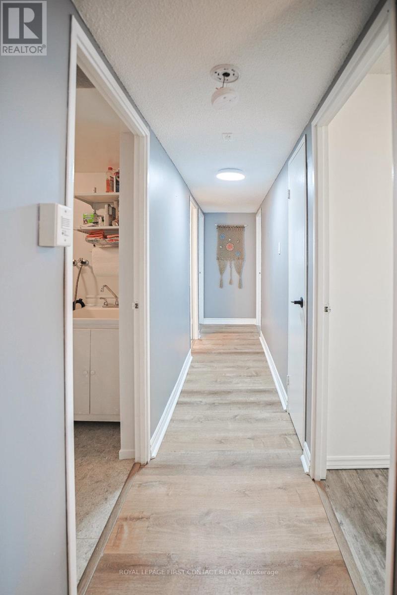 808 - 20 William Roe Boulevard, Newmarket, Ontario  L3Y 5V6 - Photo 14 - N12612122