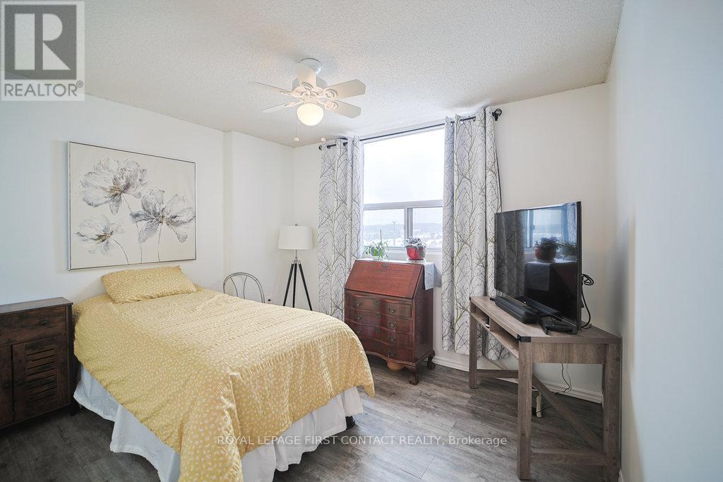 808 - 20 William Roe Boulevard, Newmarket, Ontario  L3Y 5V6 - Photo 15 - N12612122