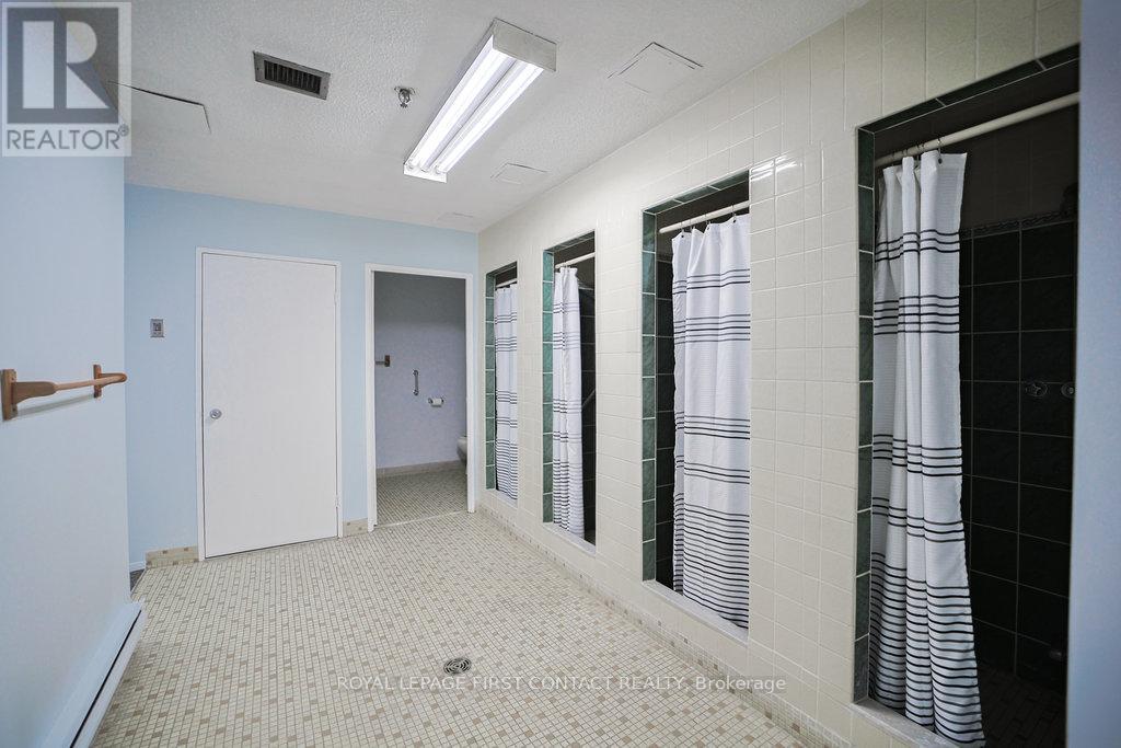 808 - 20 William Roe Boulevard, Newmarket, Ontario  L3Y 5V6 - Photo 27 - N12612122