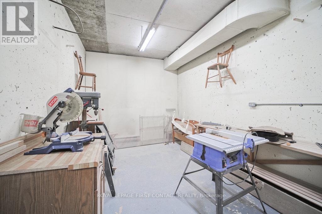 808 - 20 William Roe Boulevard, Newmarket, Ontario  L3Y 5V6 - Photo 29 - N12612122