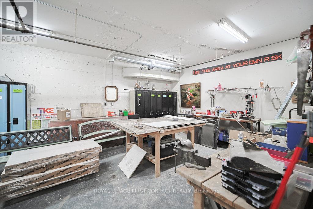 808 - 20 William Roe Boulevard, Newmarket, Ontario  L3Y 5V6 - Photo 30 - N12612122