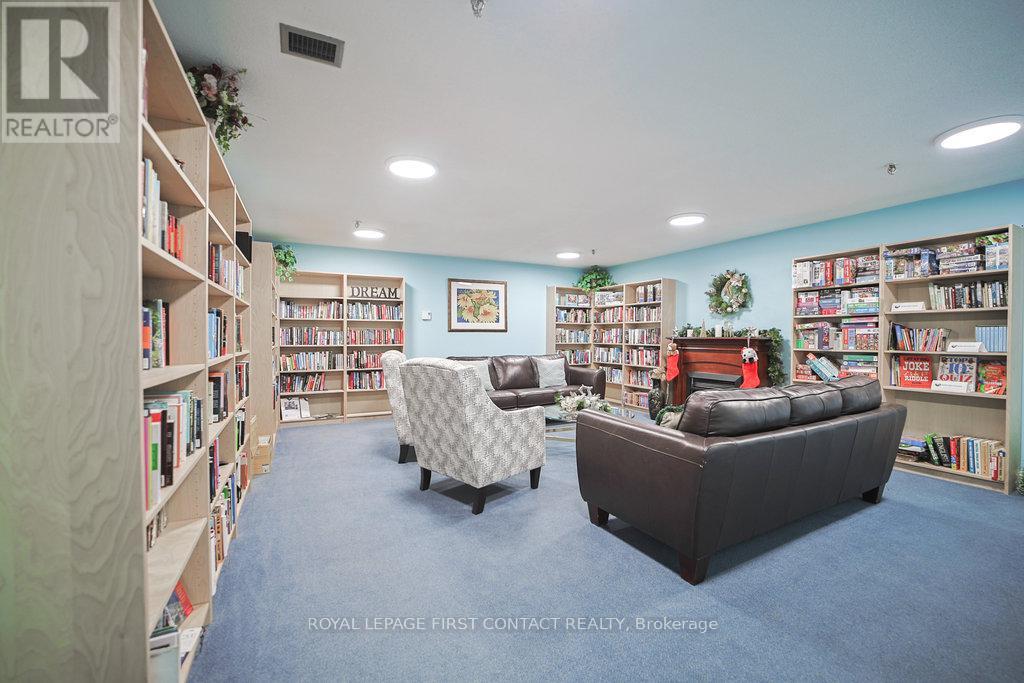 808 - 20 William Roe Boulevard, Newmarket, Ontario  L3Y 5V6 - Photo 34 - N12612122