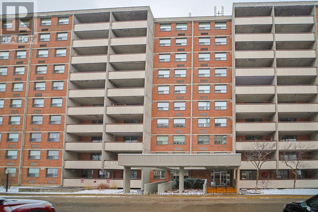 808 - 20 William Roe Boulevard, Newmarket, Ontario  L3Y 5V6 - Photo 36 - N12612122