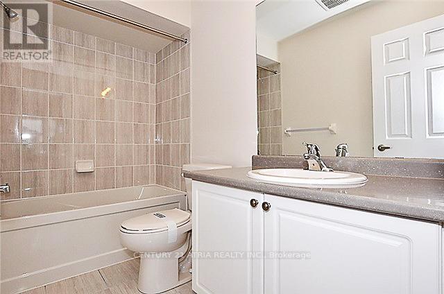 4 Applegate Drive, East Gwillimbury, Ontario  L9N 0R2 - Photo 18 - N12612240