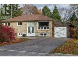 MAIN - 40 FOREHT CRESCENT, Aurora, Ontario