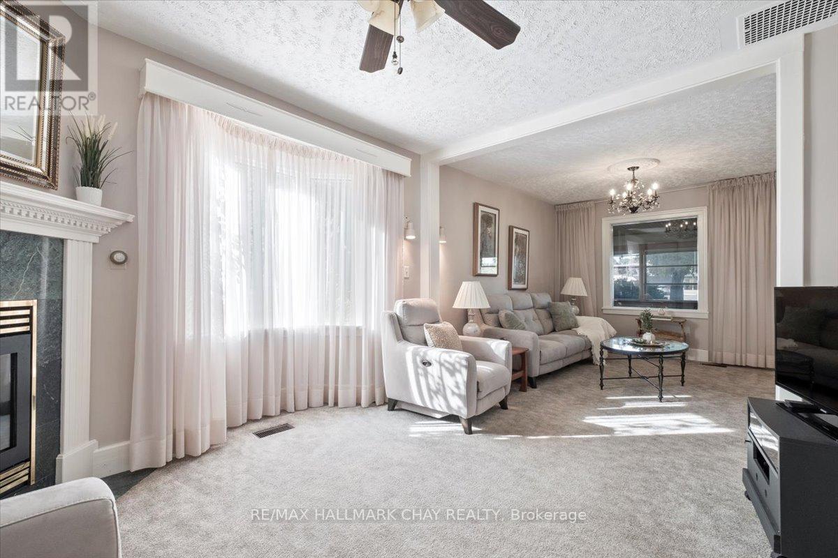 63 King Street S, New Tecumseth, Ontario  L9R 1B6 - Photo 10 - N12612268