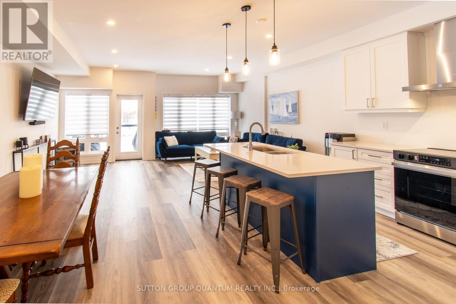 158 Elgin Street, Orillia, Ontario  L3V 1R2 - Photo 4 - S12612098