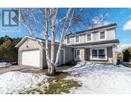 15 HERRELL AVENUE, Barrie, Ontario