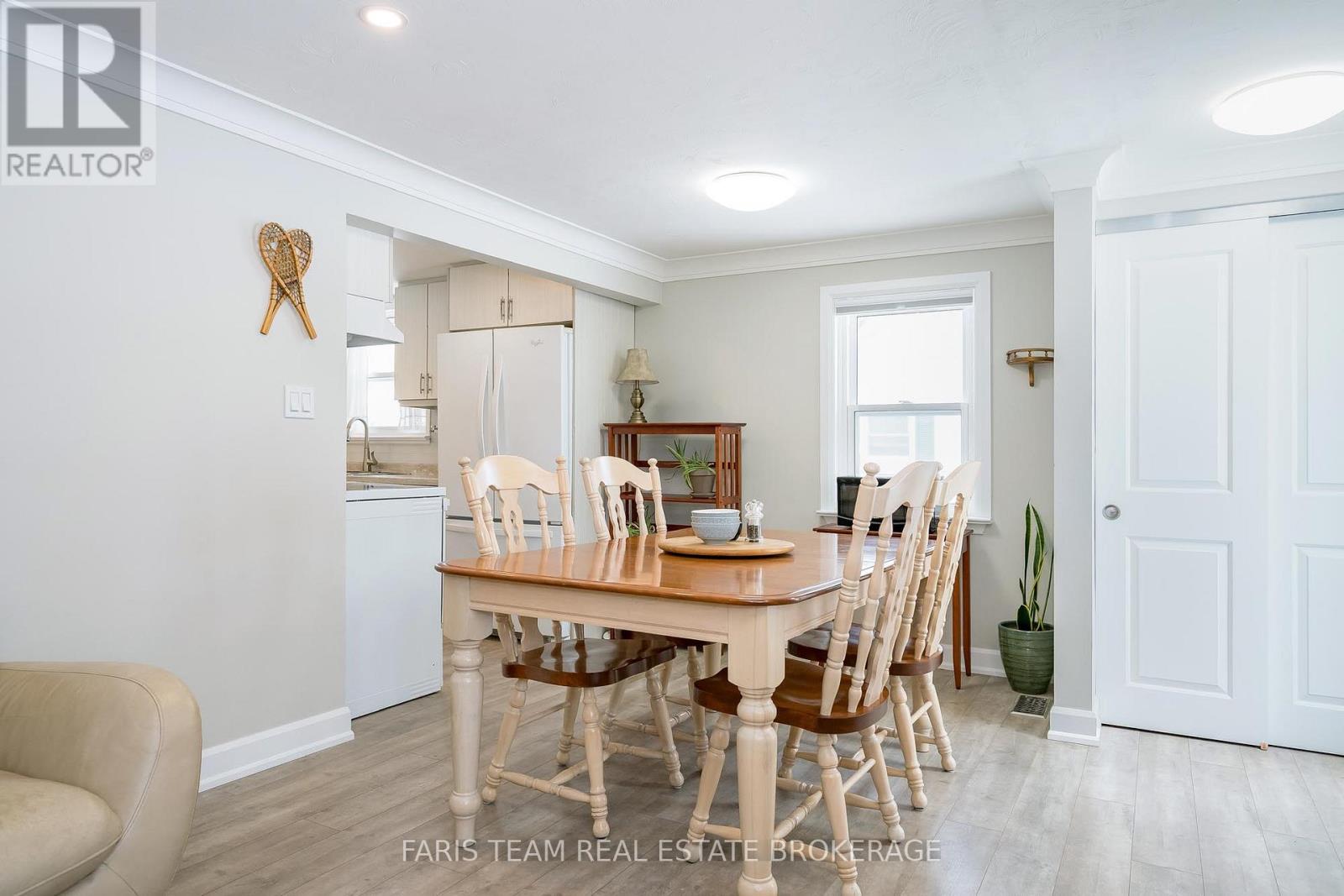 15 Derby Street, Orillia, Ontario  L3V 5R4 - Photo 12 - S12612234