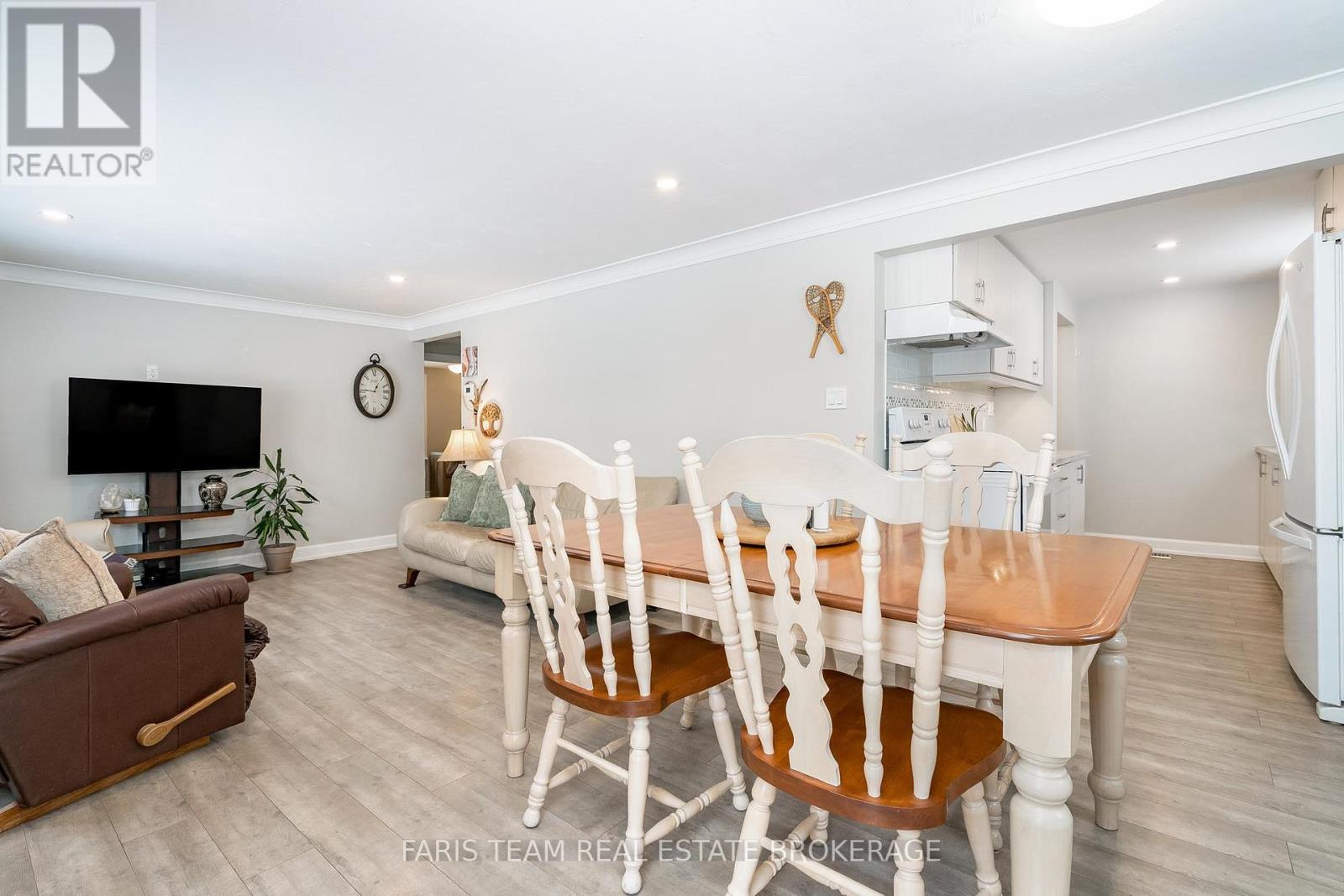 15 Derby Street, Orillia, Ontario  L3V 5R4 - Photo 13 - S12612234