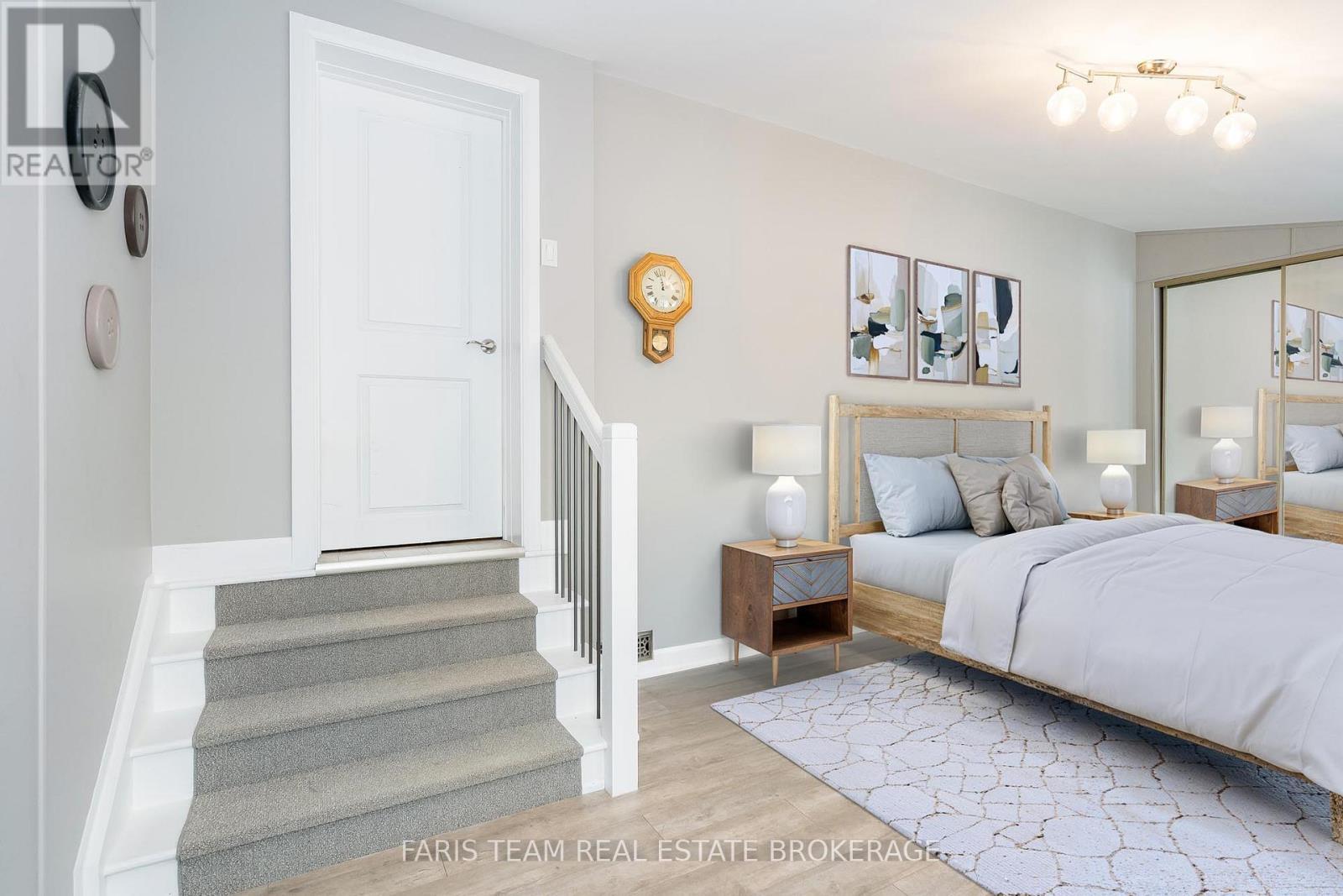 15 Derby Street, Orillia, Ontario  L3V 5R4 - Photo 21 - S12612234