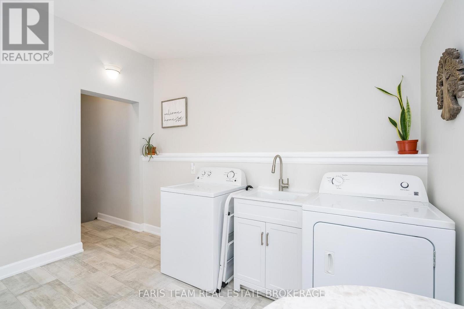 15 Derby Street, Orillia, Ontario  L3V 5R4 - Photo 25 - S12612234