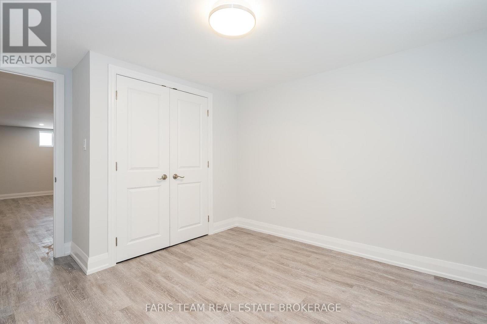 15 Derby Street, Orillia, Ontario  L3V 5R4 - Photo 32 - S12612234