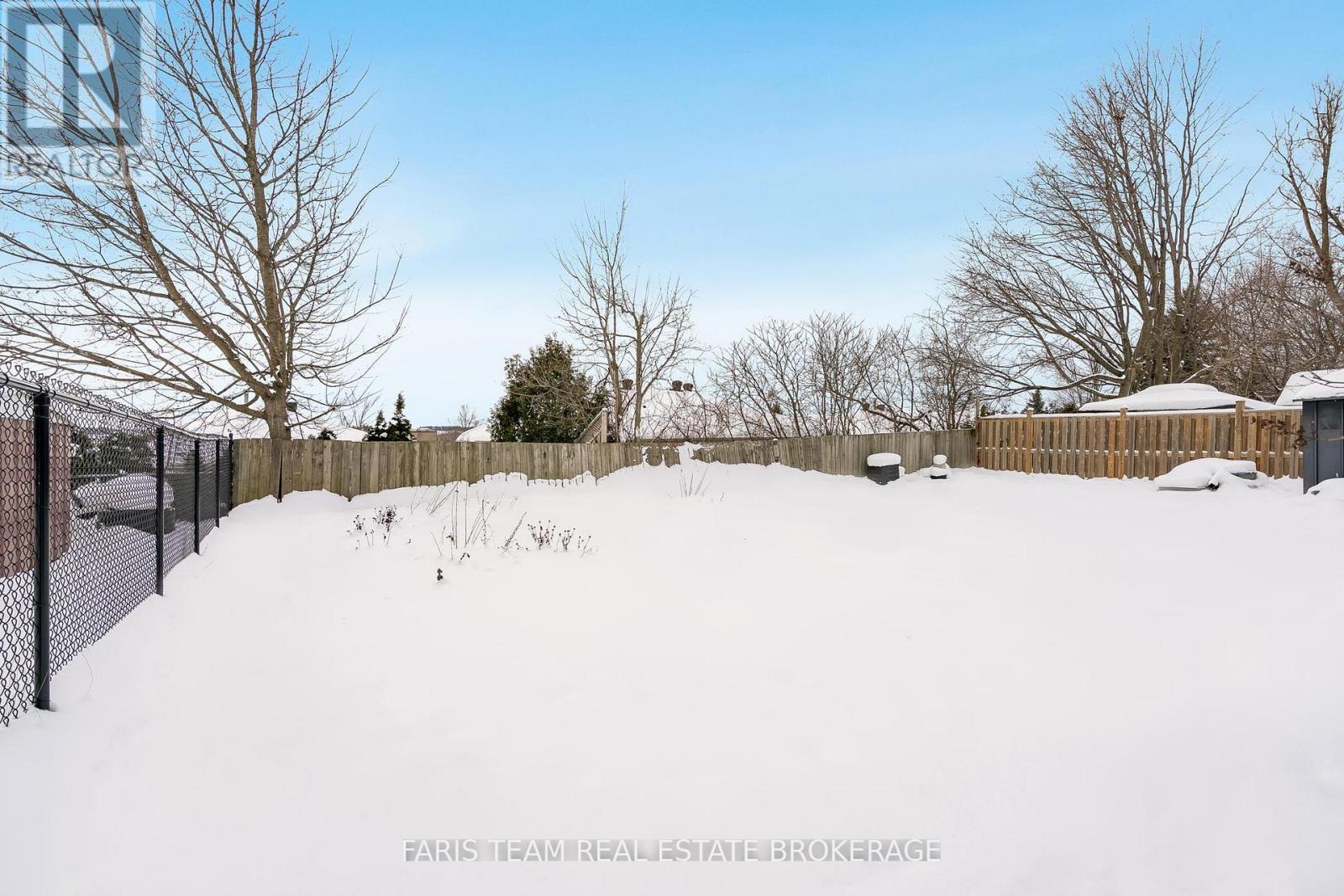 15 Derby Street, Orillia, Ontario  L3V 5R4 - Photo 41 - S12612234