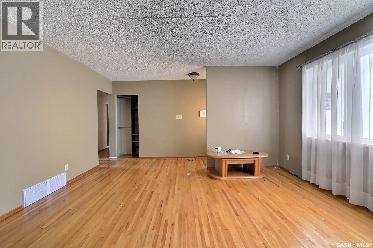 60 Cowburn Crescent, Regina, Saskatchewan  S4S 4T3 - Photo 6 - SK025377