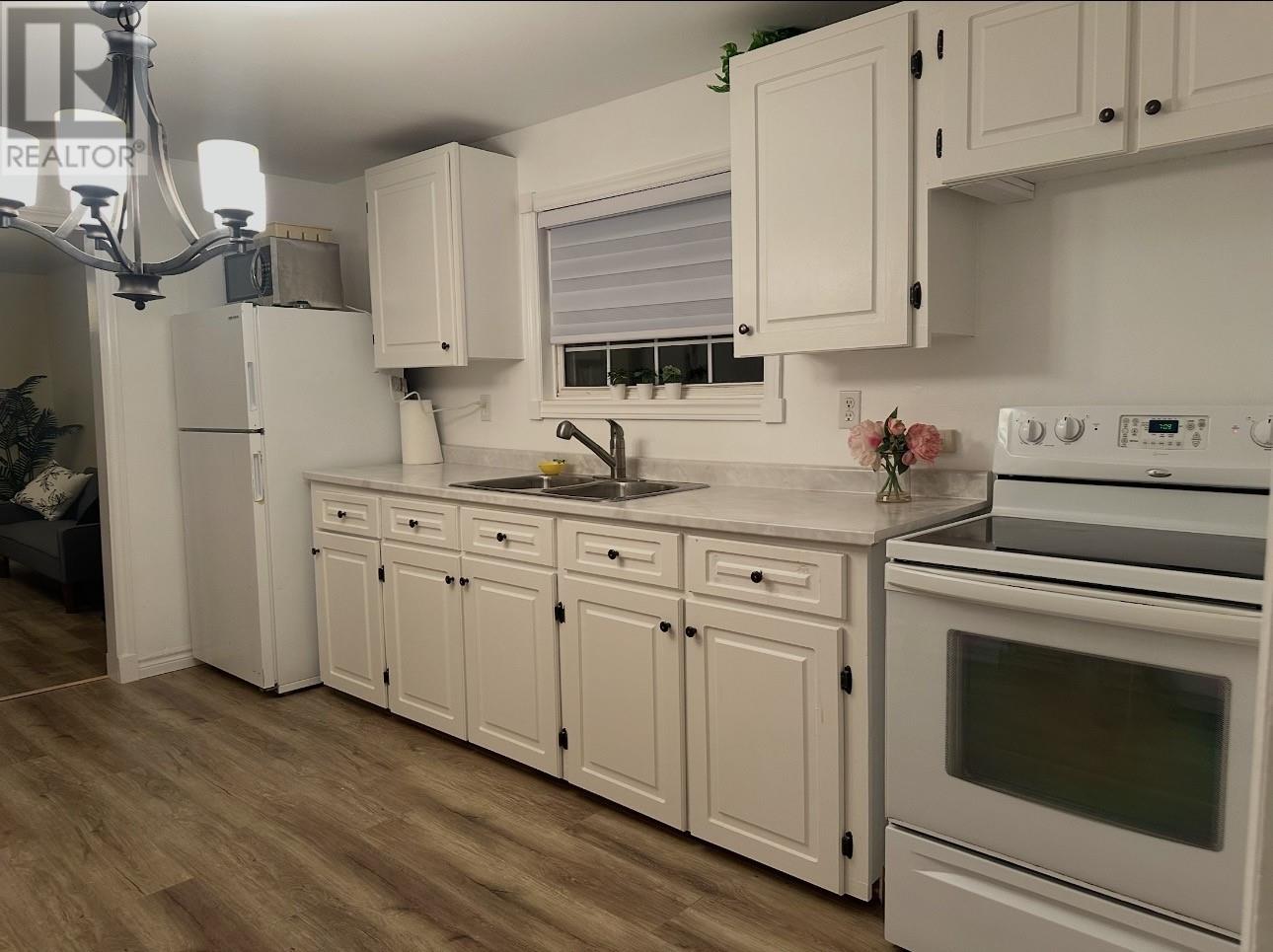 52 Fifth Street, Wabana, Newfoundland & Labrador  A0A 4H0 - Photo 5 - 1293179