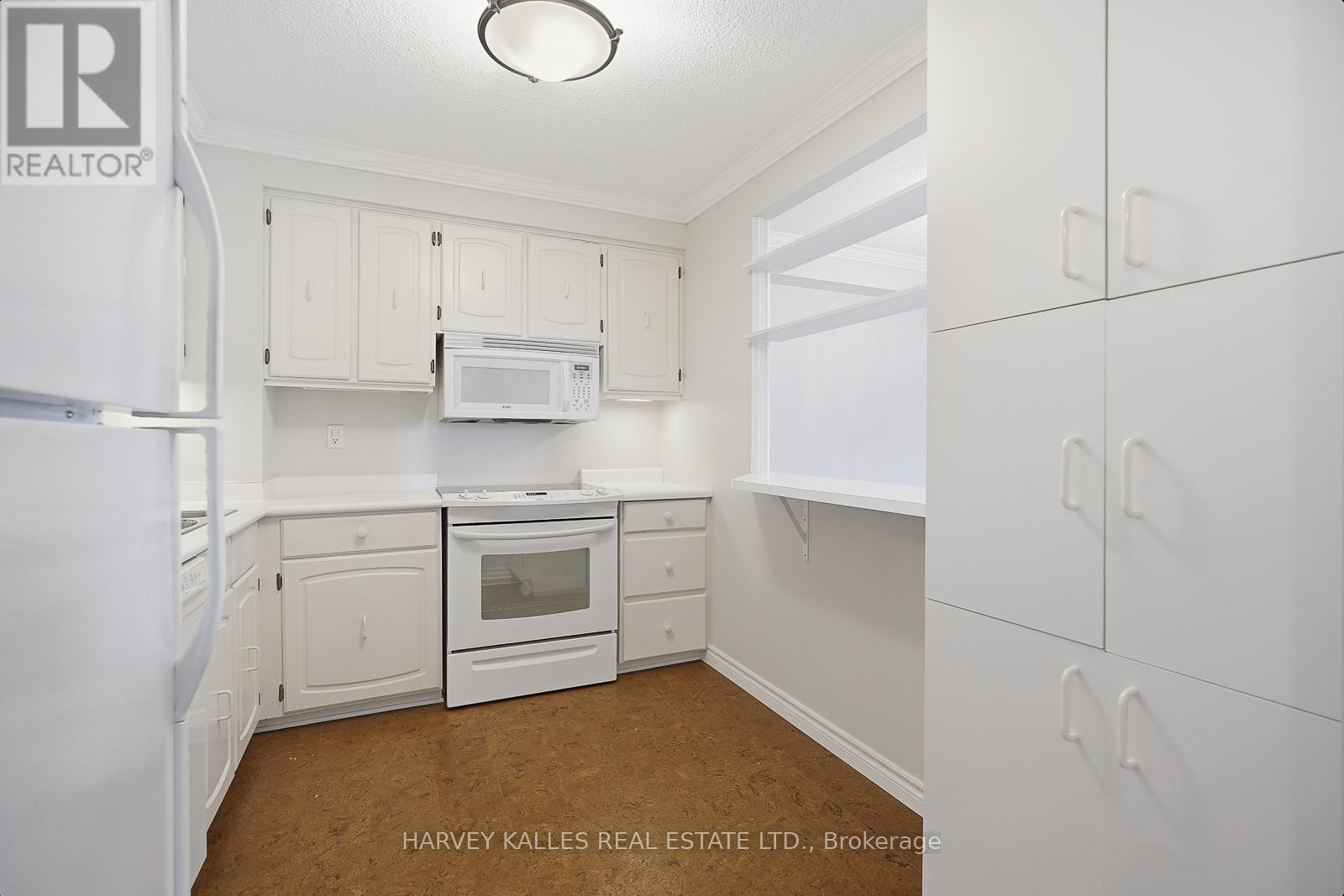 501 - 965 Inverhouse Drive, Mississauga, Ontario  L5J 4B4 - Photo 16 - W12612092