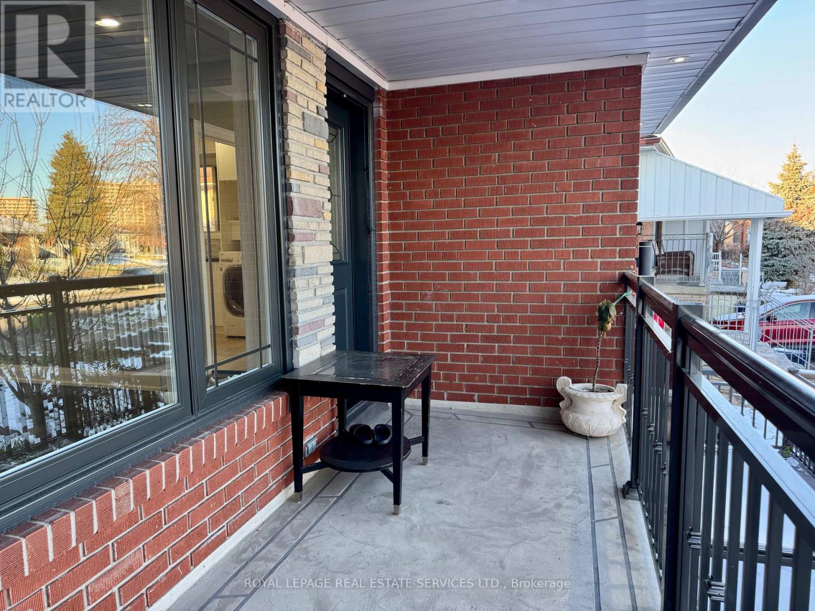 70 Hisey Crescent, Toronto (Black Creek), Ontario  M3N 1V1 - Photo 13 - W12612134