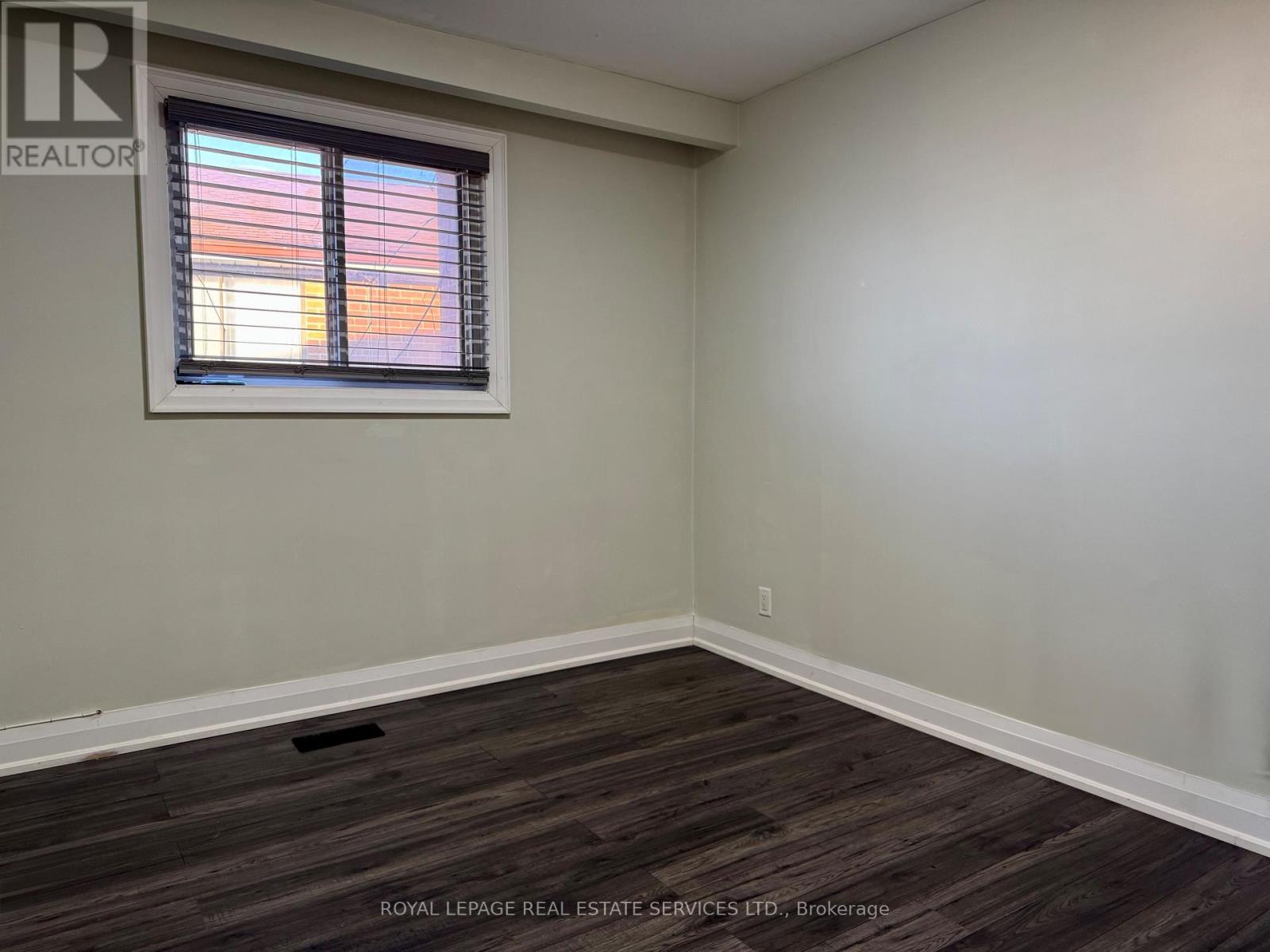 70 Hisey Crescent, Toronto (Black Creek), Ontario  M3N 1V1 - Photo 14 - W12612134