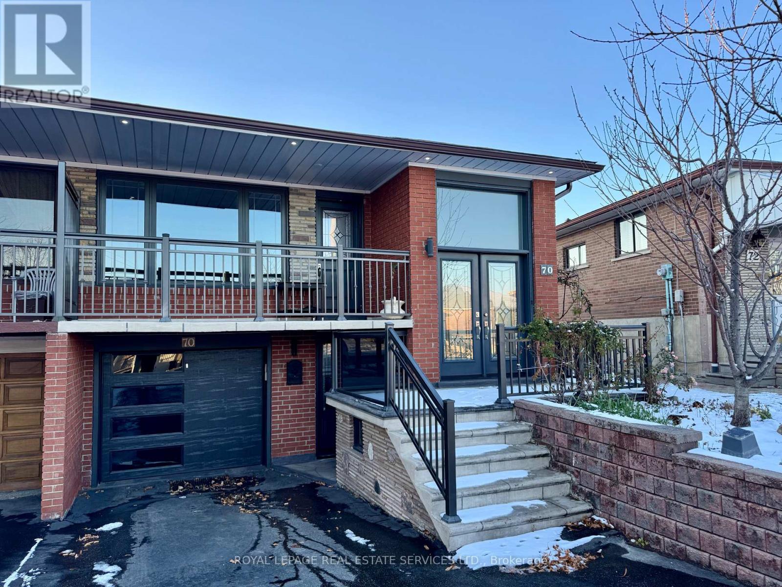 70 Hisey Crescent, Toronto (Black Creek), Ontario  M3N 1V1 - Photo 26 - W12612134