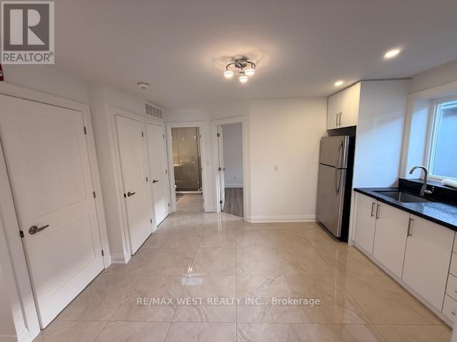 2nd Floor - 191 Rosethorn Avenue, Toronto (Keelesdale-Eglinton West), Ontario  M6N 3L3 - Photo 5 - W12612176