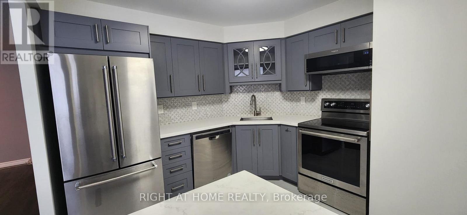 317 - 61 Markbrook Lane, Toronto, Ontario  M9V 5E7 - Photo 10 - W12612180