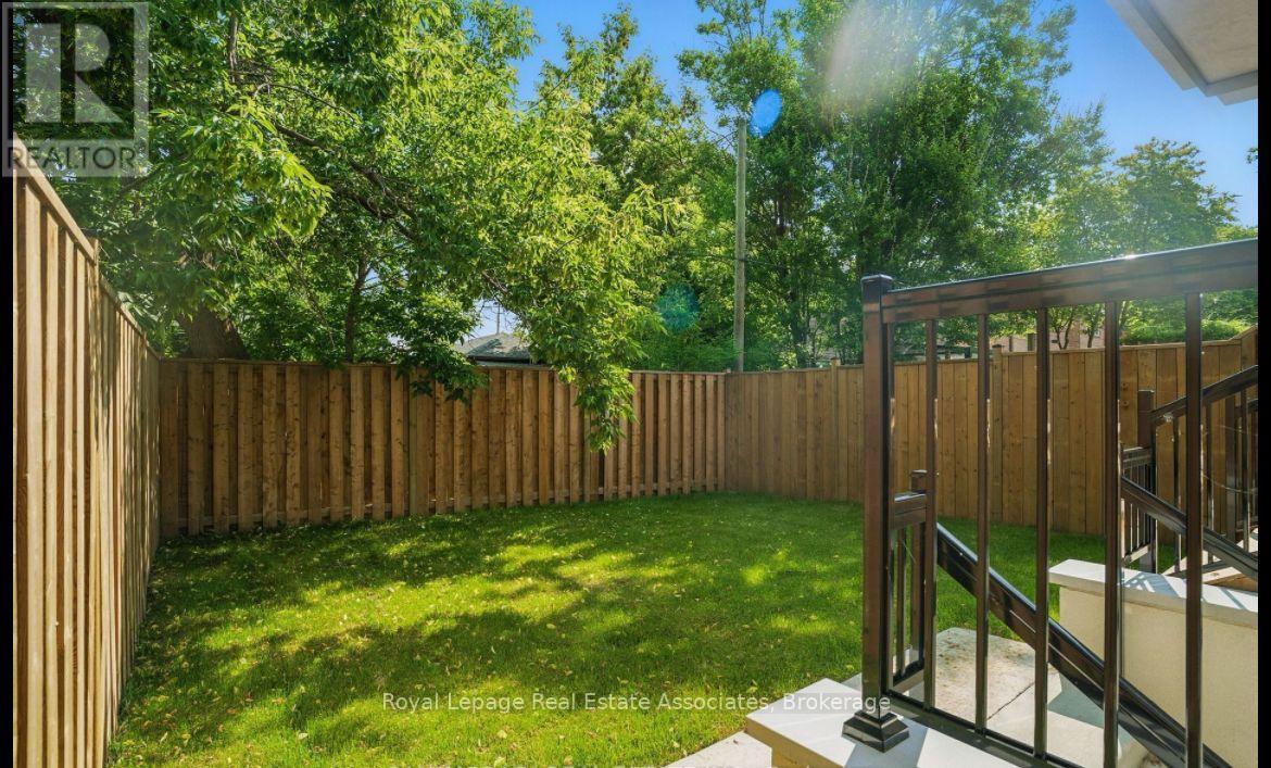 Bsmt - 1039 Caven Street, Mississauga (Lakeview), Ontario  L5G 4J3 - Photo 3 - W12612228