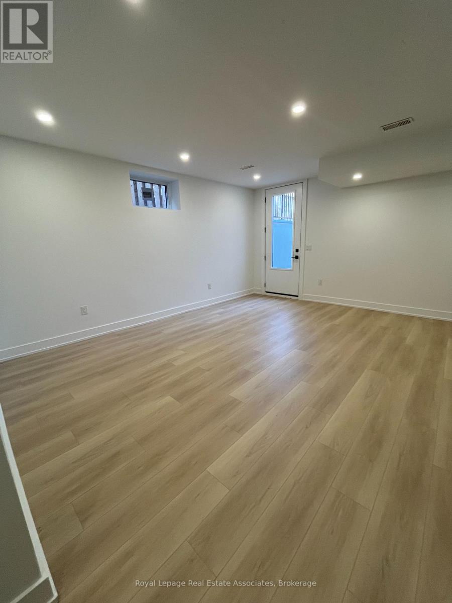 Bsmt - 1039 Caven Street, Mississauga (Lakeview), Ontario  L5G 4J3 - Photo 5 - W12612228