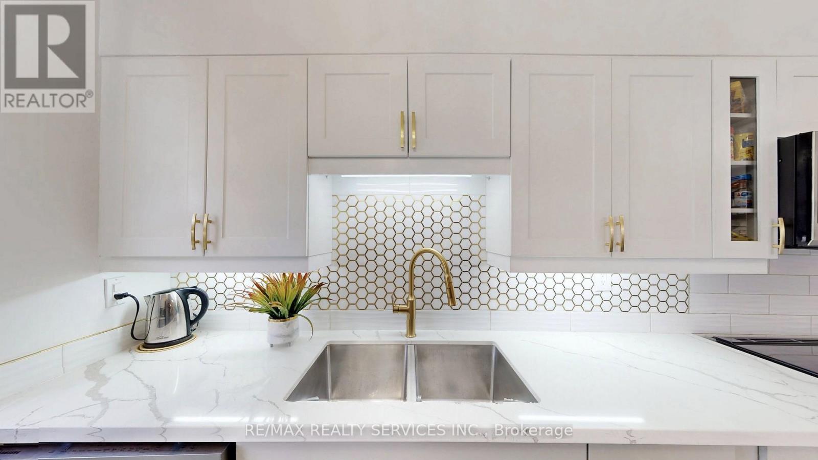 1219 - 551 The West Mall, Toronto, Ontario  M9C 1G7 - Photo 19 - W12612252