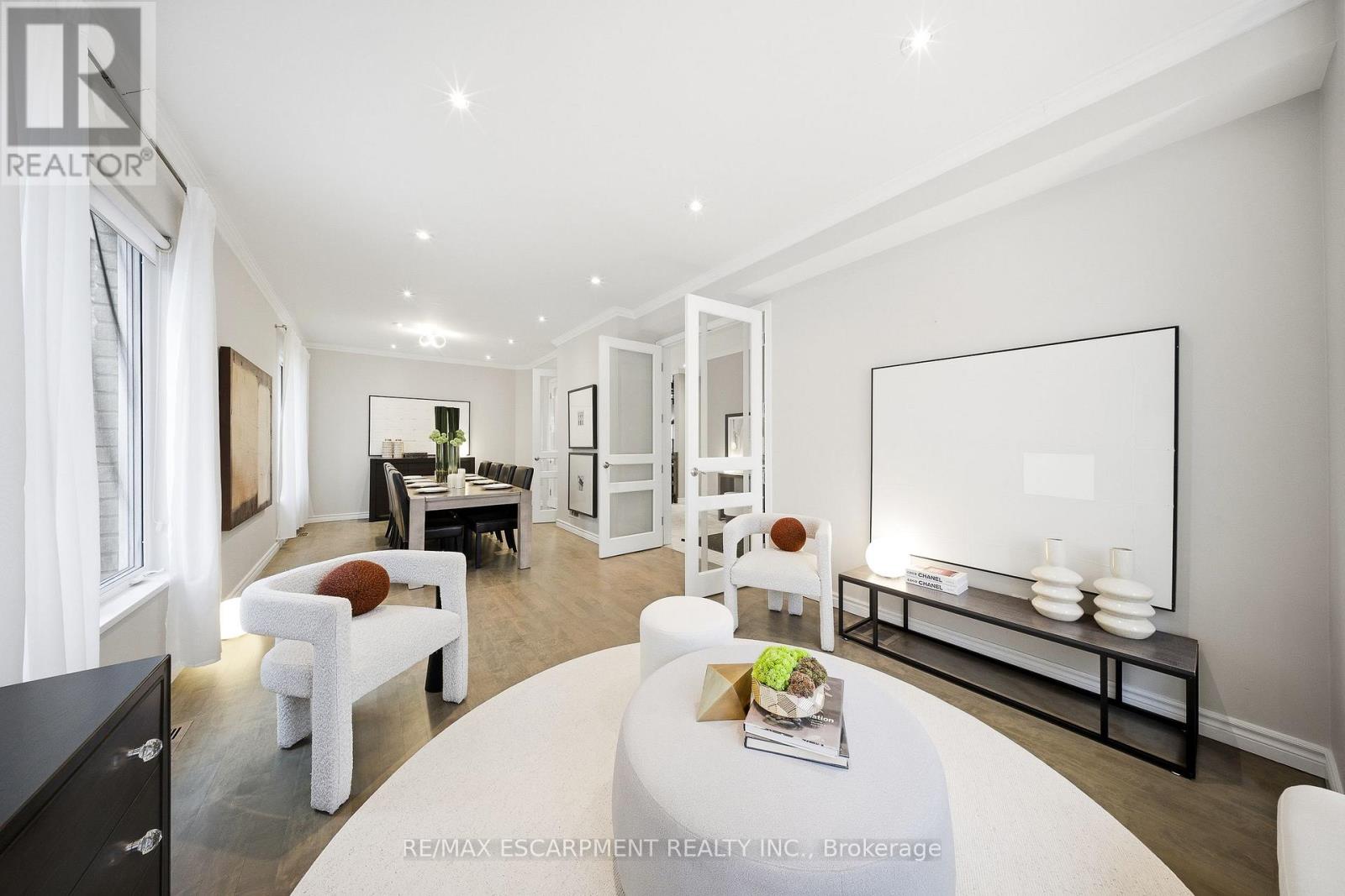 3205 Rolling Stone Court, Mississauga, Ontario  L5B 1V8 - Photo 20 - W12612256