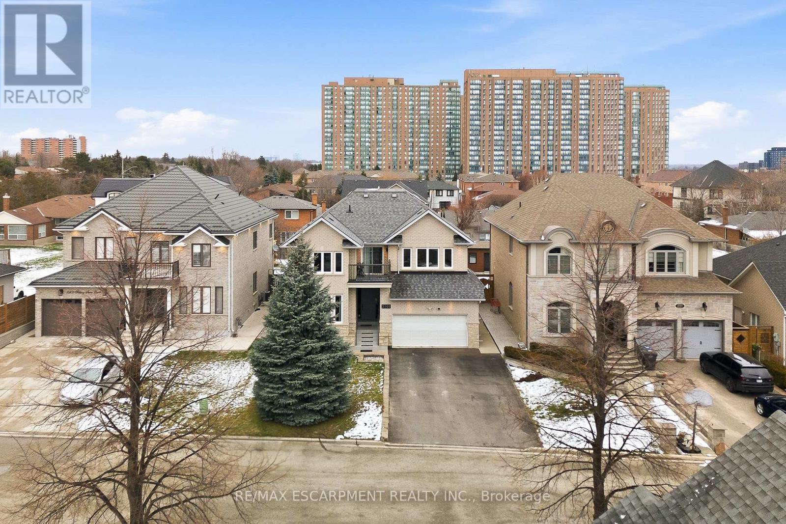 3205 Rolling Stone Court, Mississauga, Ontario  L5B 1V8 - Photo 49 - W12612256