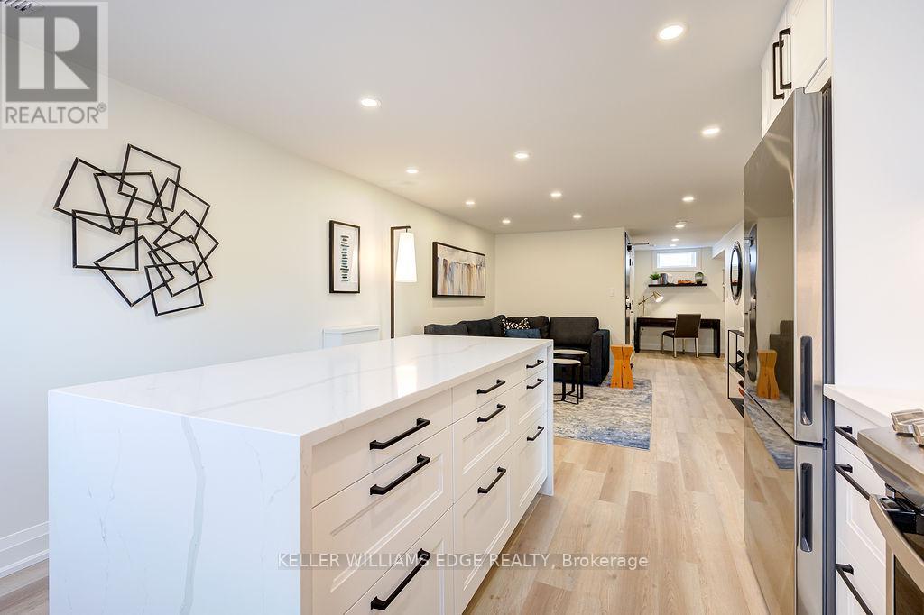 1 - 1456 Olga Drive, Burlington, Ontario  L7S 1L5 - Photo 7 - W12612288