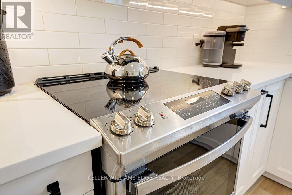 1 - 1456 Olga Drive, Burlington, Ontario  L7S 1L5 - Photo 8 - W12612288