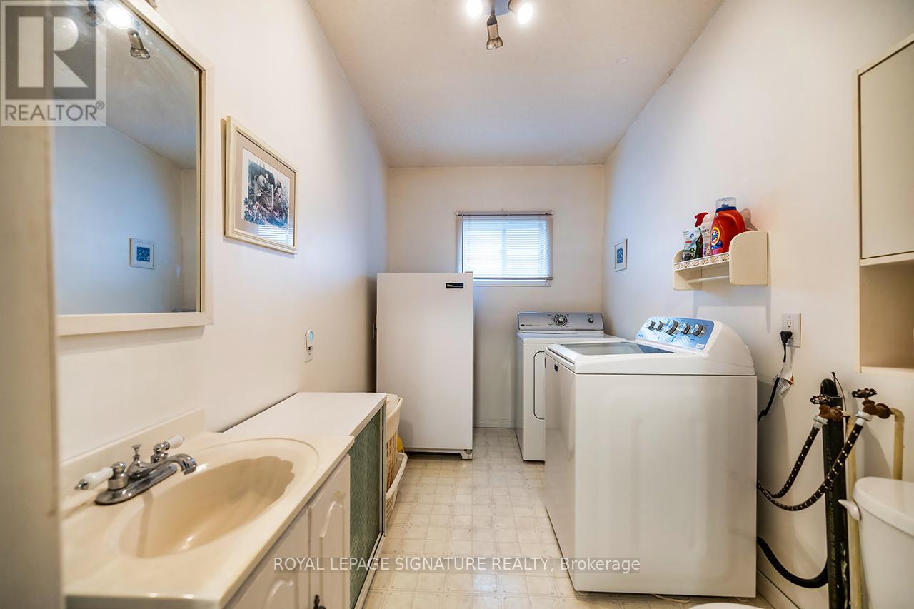 9 South Charles Street, Quinte West, Ontario  K8V 2R8 - Photo 13 - X12612086