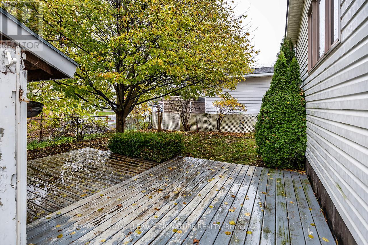 9 South Charles Street, Quinte West, Ontario  K8V 2R8 - Photo 35 - X12612086